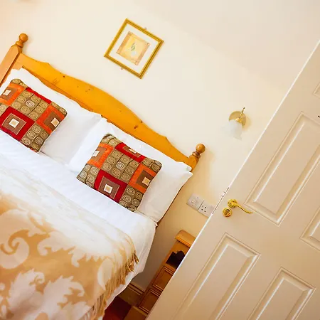 Bed and Breakfast The Anvil Bar 3*