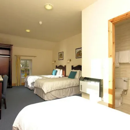 Bed and Breakfast The Anvil Bar 3*