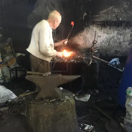 The Anvil Bar 3* Castlemaine