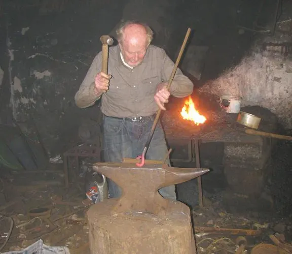 Frühstückspension The Anvil Bar Castlemaine