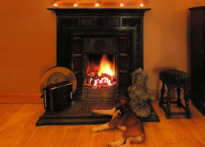 Frühstückspension The Anvil Bar 3*